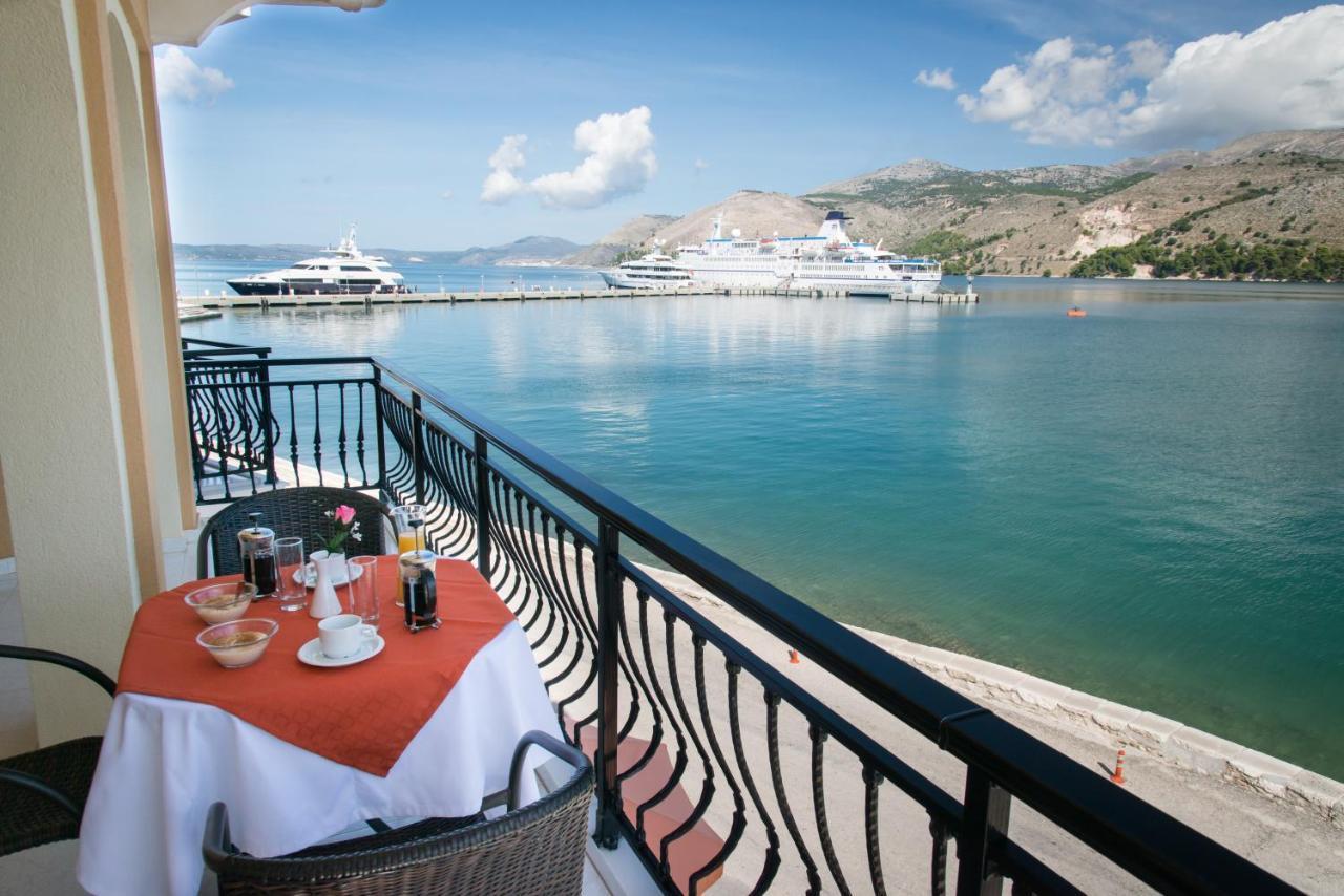 Hotel Aggelos Kefalonia 阿尔戈斯托利翁 外观 照片
